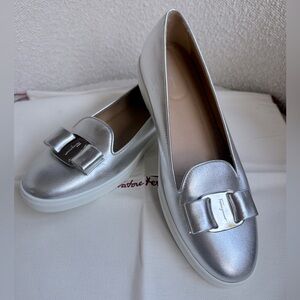 Ferragamo silver Novello shoes/flats. Size 10 1/2C